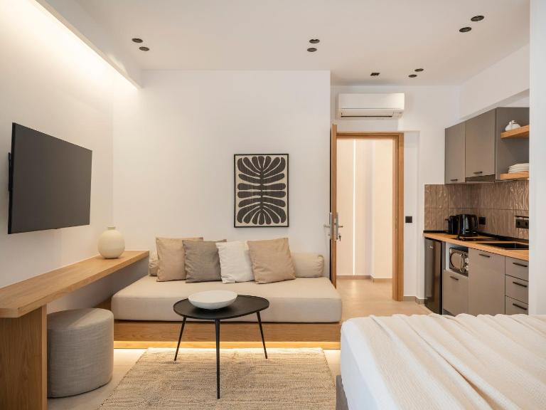 Anemelia way of living - B&B Naoussa