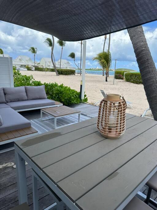 White Sand, Splendid 1 bedroom beachfront, Nettle Bay Beach Club - B&B Baie Nettle