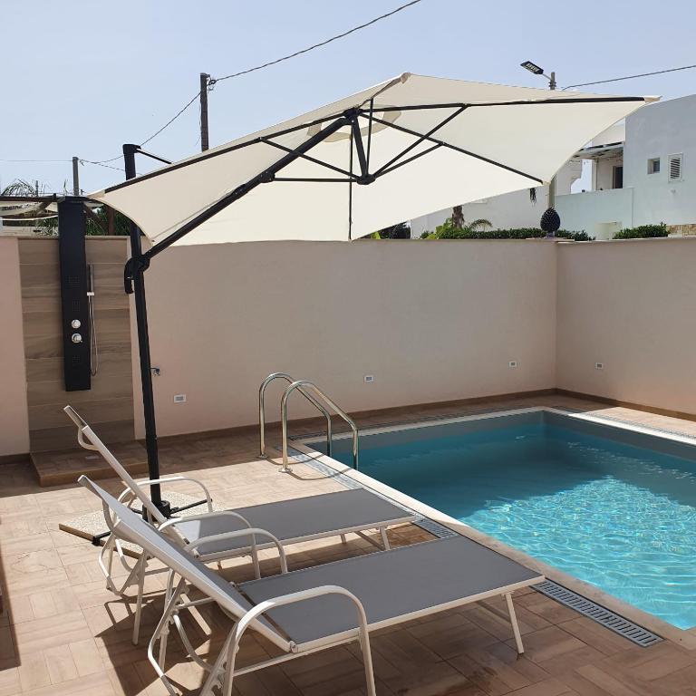 Trinacria Bedda Spinazza con Piscina - Chambres d'hôtes Marzamemi