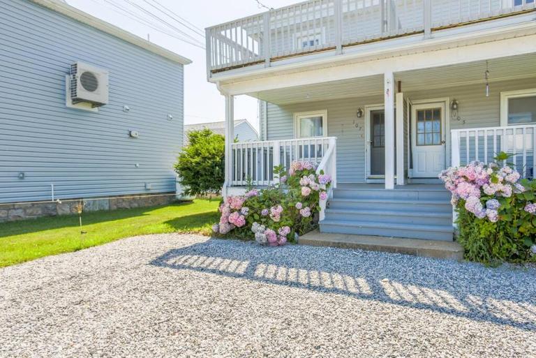 New cozy coastal retreat! - Bed and Breakfast Groton