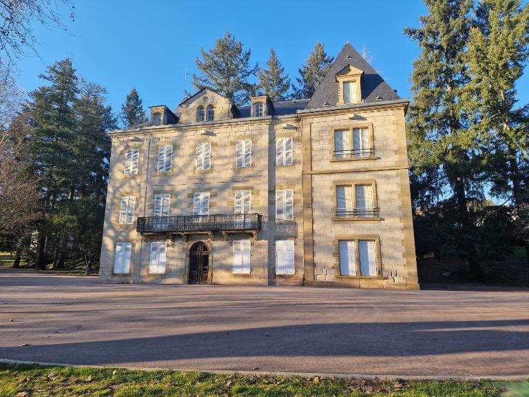 Château de Sérignac - Chambres d'hôtes Malemort-sur-Corrèze