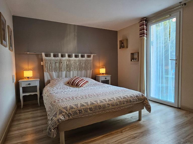 Chambre d hôtes indépendante dans village médiéval - Ferienwohnung Creissels