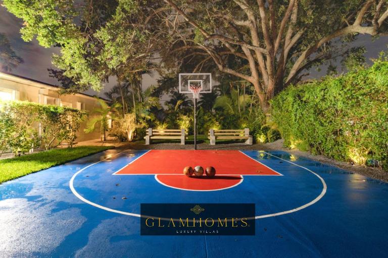 Cool Villa Northwest Miami BY THE GLAMHOMES - B&B Miami