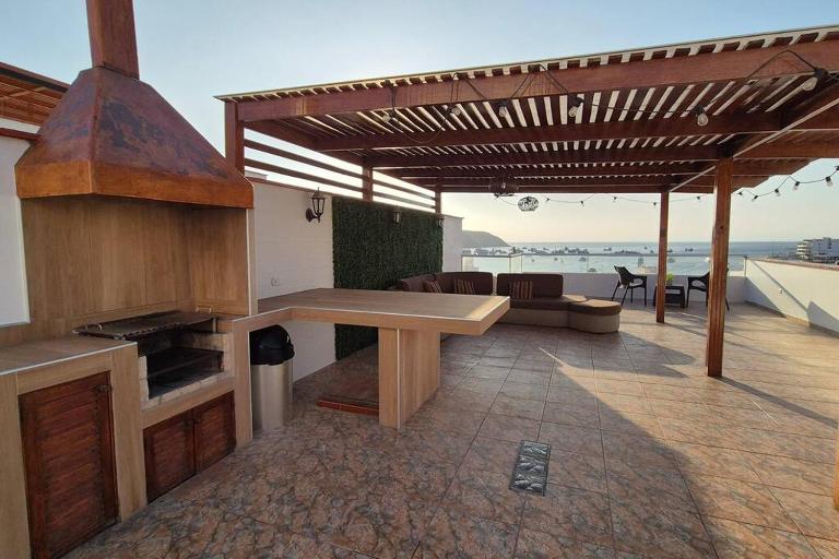 Apartamento duplex a 1 cuadra de Playa Naplo - B&B Pucusana