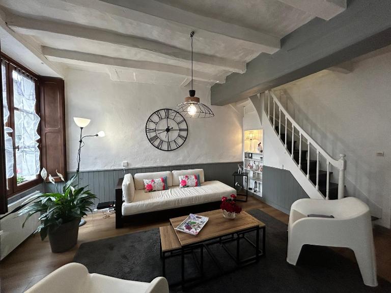 Maison de charme à Barrou, proche La Roche-Posay, cour, lave-linge, lave-vaisselle, WIFI, animaux OK - FR-1-541-110 - B&B Barrou