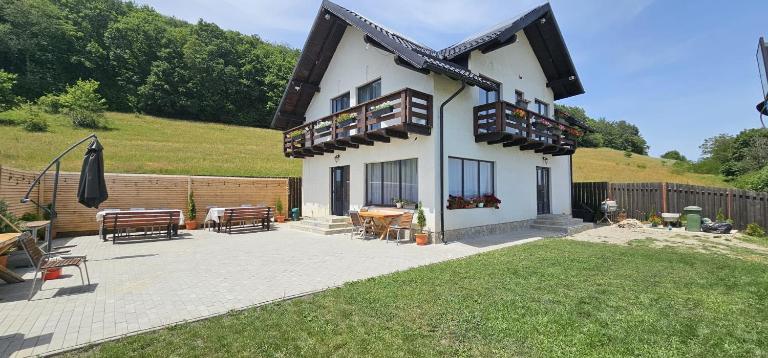Cezar House - B&B Codlea