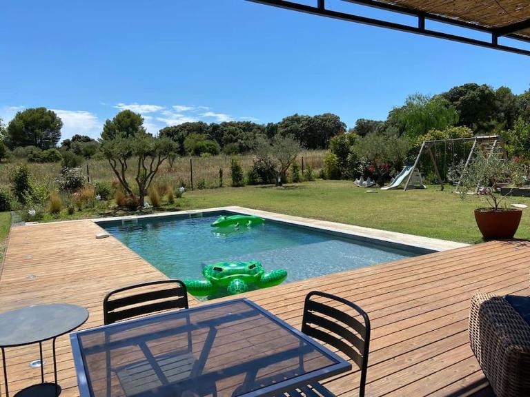 Villa familiale avec piscine - B&B Assas