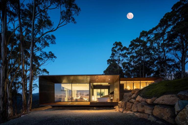 Mountain Top Snug, Studio Itas - Bed and Breakfast Snug