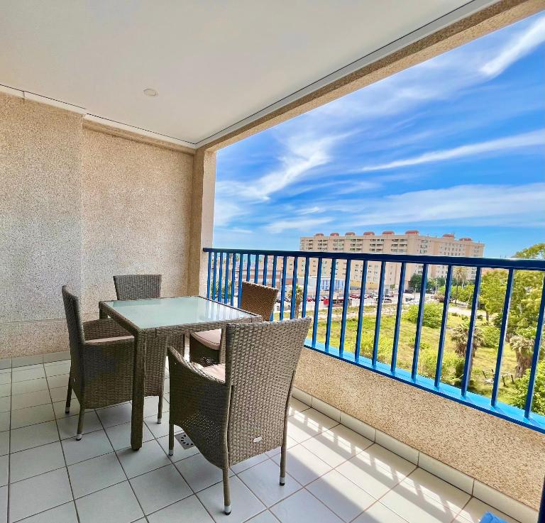 Blue Beach Apartment+Oceanview+Private Parking - B&B Valencia