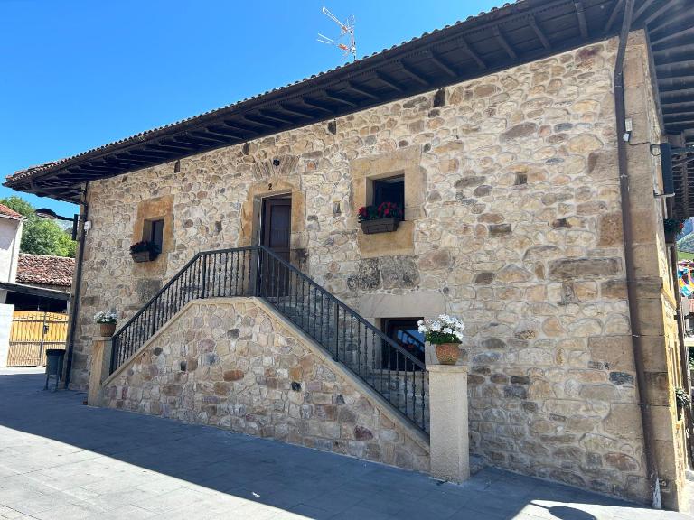 Apartamentos San Roque - B&B Arenas de Cabrales