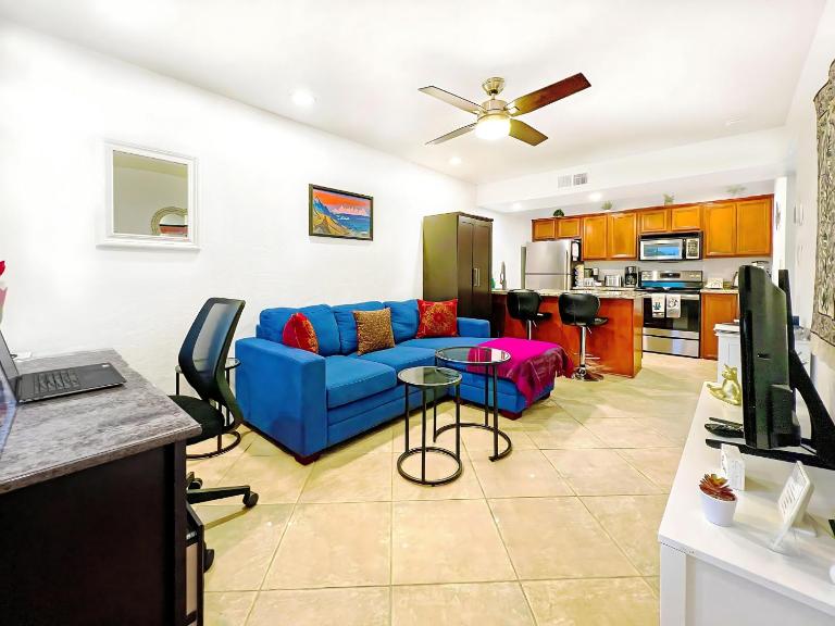 Cozy & Peaceful Sedona Condo with Pool, walk to Restaurants, Shops & Hiking Nearby - Bed and Breakfast Sedona