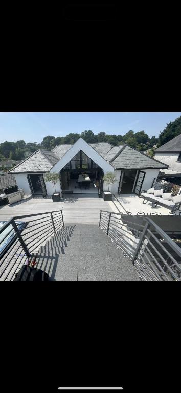 Art Deco 52 - B&B Truro