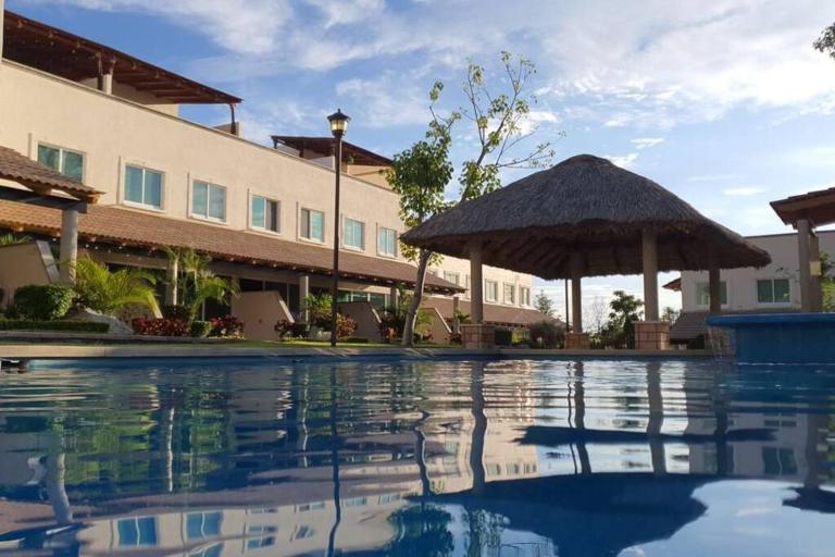 Casa Tulipanes Morelos, Alberca, Jacuzzi, AC, WiFi - Chambres d'hôtes Morelos