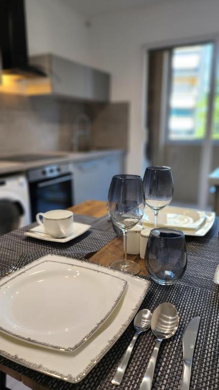 Le Tolstoï chic - Ferienwohnung Villeurbanne