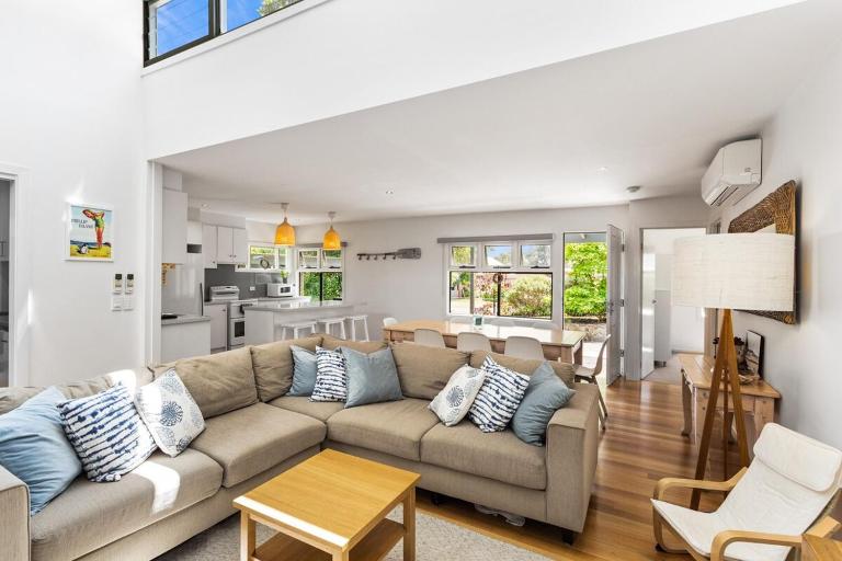 5BR Modern Beach House Oasis - B&B Cowes