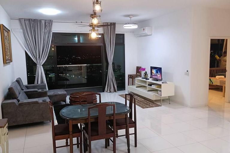 Sky Loft 4 Guests Balcony Nflix Disney B30A - Ferienwohnung Johor Bahru