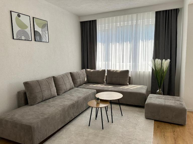 Victoria Suite B - Ferienwohnung Pristina