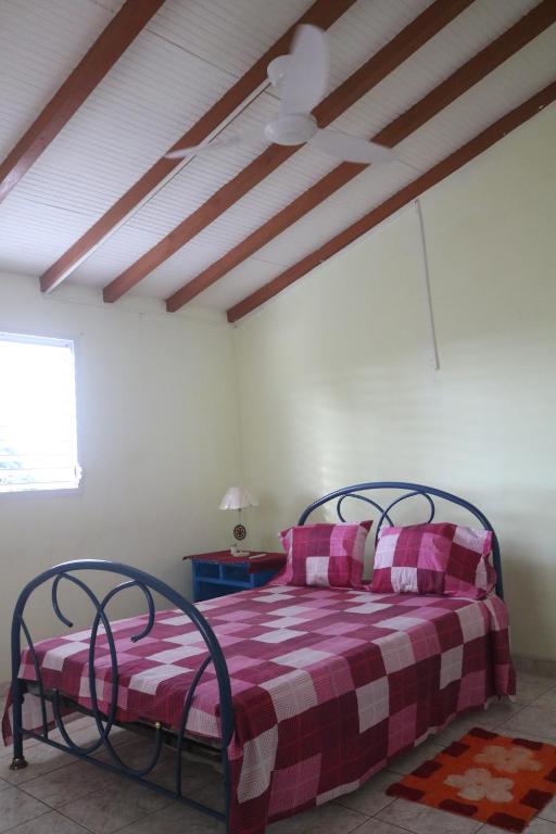 Appartement à 15min de belles plages - B&B Sainte-Rose