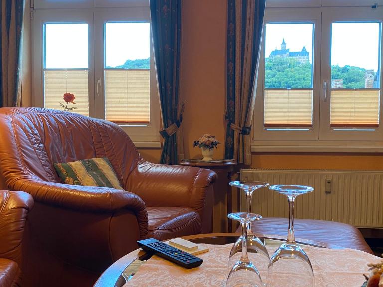 Altstadt-Refugium - Schlossblick, Sauna, Parkplatz, Innenstadt, Wow Sky Sport BL - B&B Wernigerode