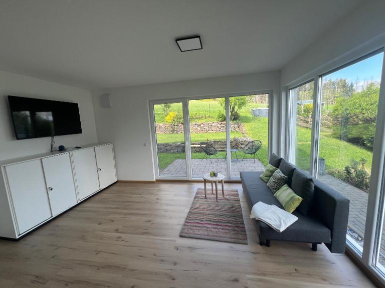 Helle, moderne Wohnung im Grünen - Ferienwohnung Kürten