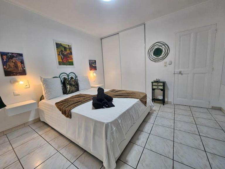La Casa D'Eole YourHostHelper - B&B Narbona