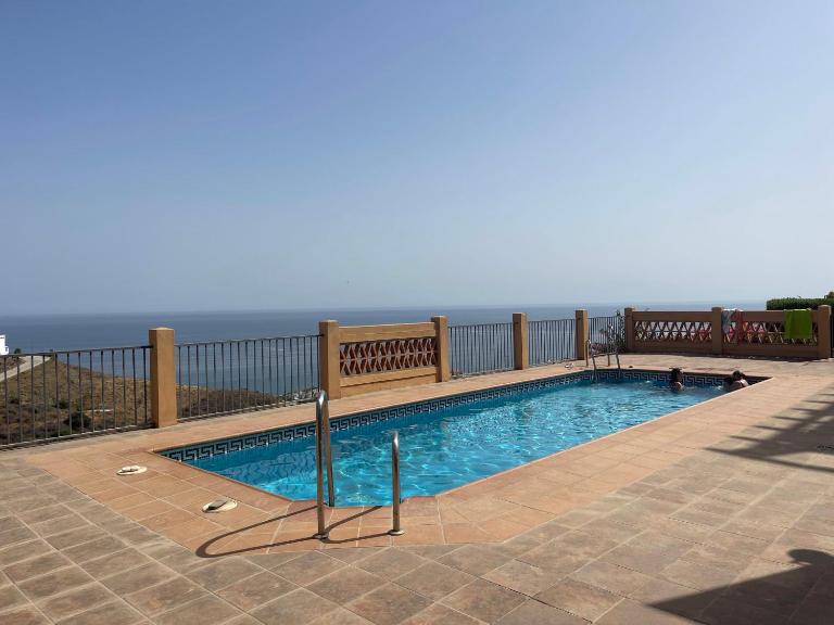 SHR060 Casa con Vistas Espectaculares y Piscina - B&B Torrox