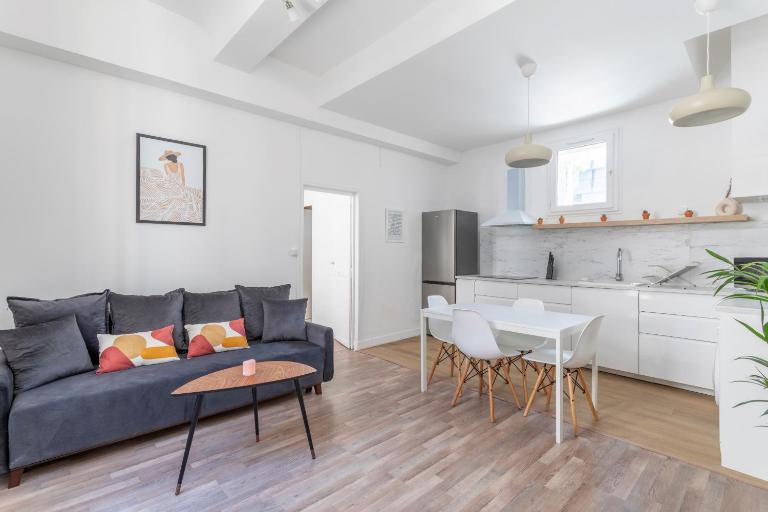 T2 lumineux plein centre à 5 min du Cours Mirabeau confort, wifi, cuisine équipée - Chambres d'hôtes Aix-en-Provence