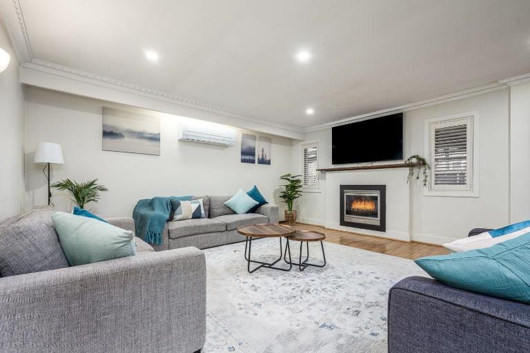 Serene and Spacious Retreat on the Hills - B&B Barooga