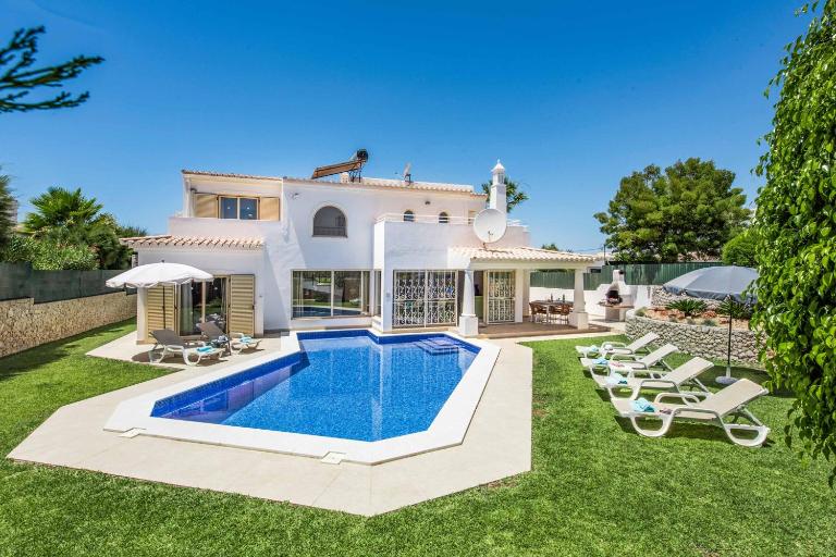 Villa Tilia - Bed and Breakfast Galé