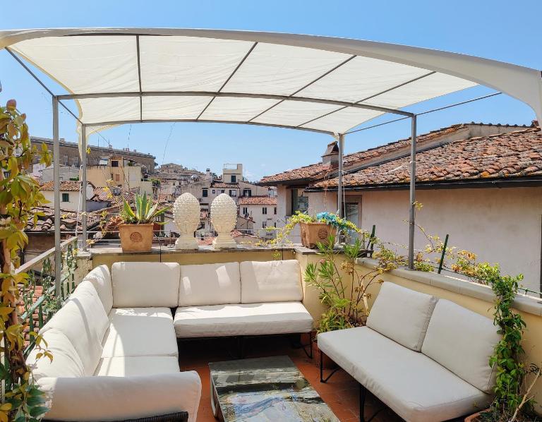 Borgo San Jacopo Penthouse by 360Rentals - B&B Firenze