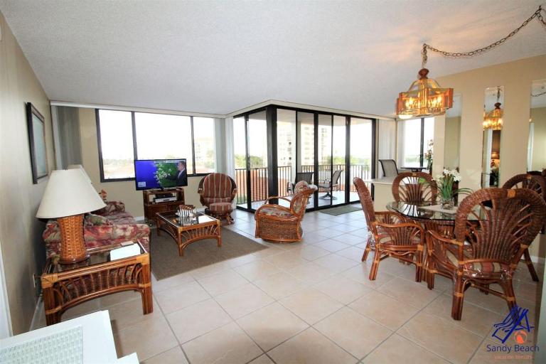 Bay Front Serenity 4th Floor 2BD 2BA at Isla Del - Chambres d'hôtes Tierra Verde