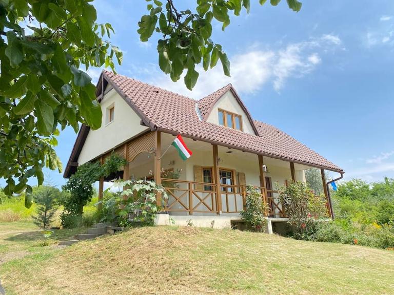 Stockholm Vendégház - Bed and Breakfast Vác