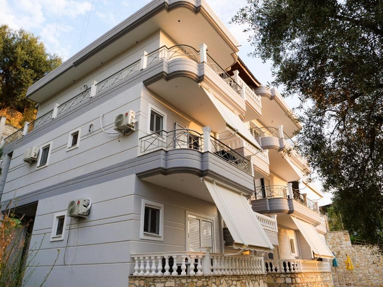 Vila aria pura - Bed and Breakfast Vlorë