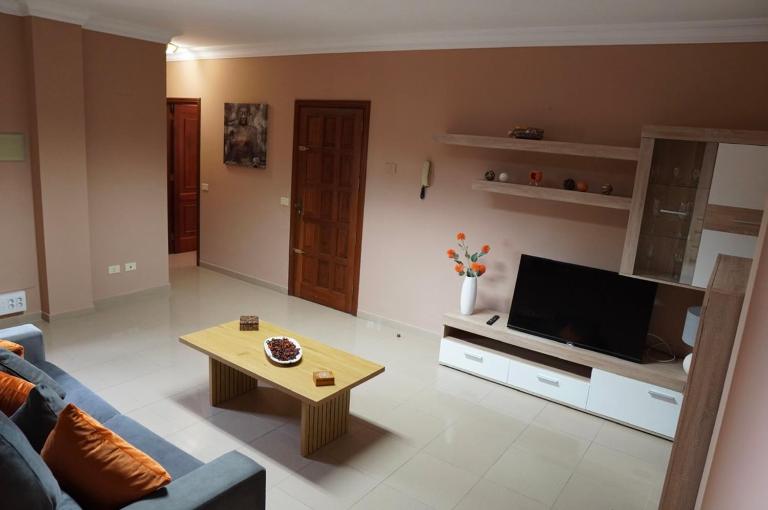 Apartamentos Los Reyes - B&B Guamasa