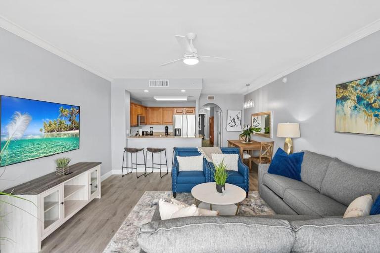 Cozy Lakeview Condo near Disney - B&B Orlando