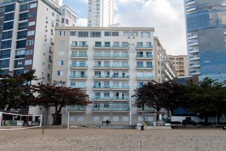 Localização privilegiada na Av. Atlântica JK4995 - Chambres d'hôtes Balneário Camboriú