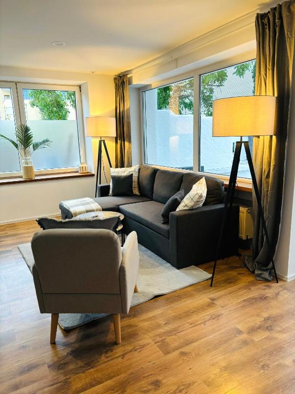 REMA Homes - Moderne Apartments mit Jacuzzi in Bad Bellingen - B&B Bad Bellingen