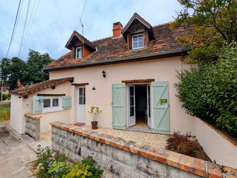 Maison confortable avec jardin clos, wifi et parking, idéale pour se ressourcer en pleine nature - FR-1-591-612 - Chambres d'hôtes Mézières-en-Brenne