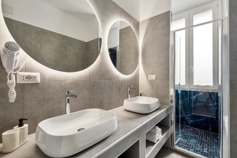 Home 501 Guest House - La Spezia - B&B La Spezia