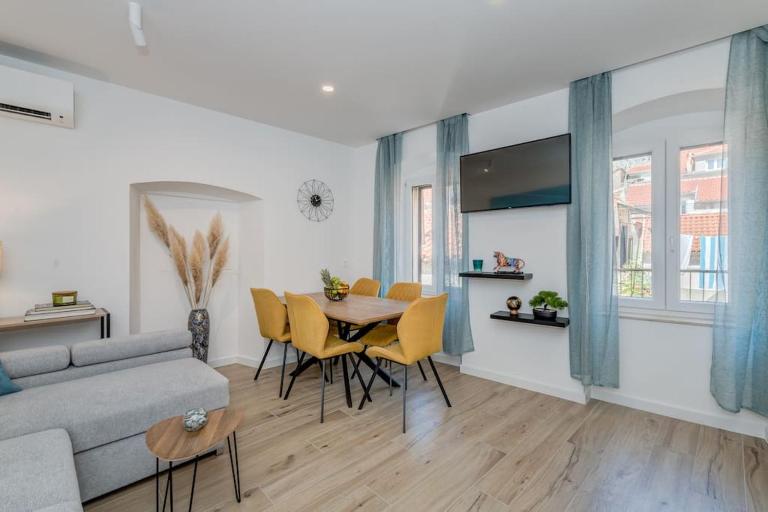 New luxury apartments in the center of Omiš - B&B Omiš