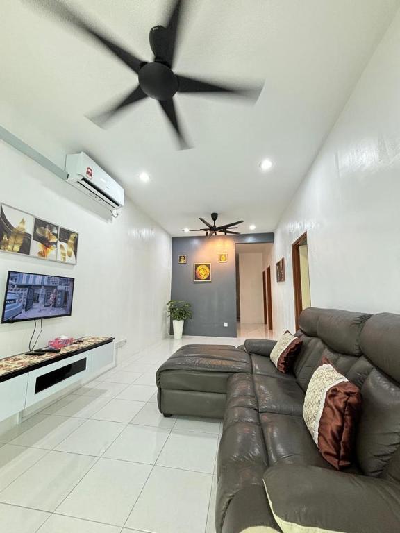 KH Homestay 2 Seri Manjung - B&B Seri Manjung