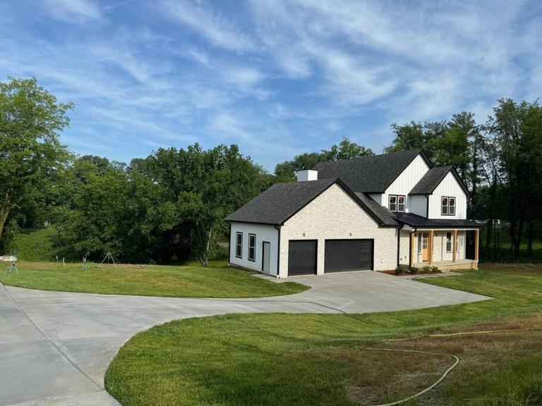 Luxury Home 4B, 3B Sleeps 18 25min to Nashville - B&B Greenlawn