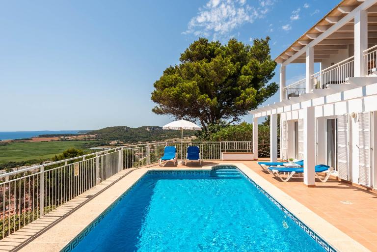 Villa Romani by Escape Home - B&B Son Bou