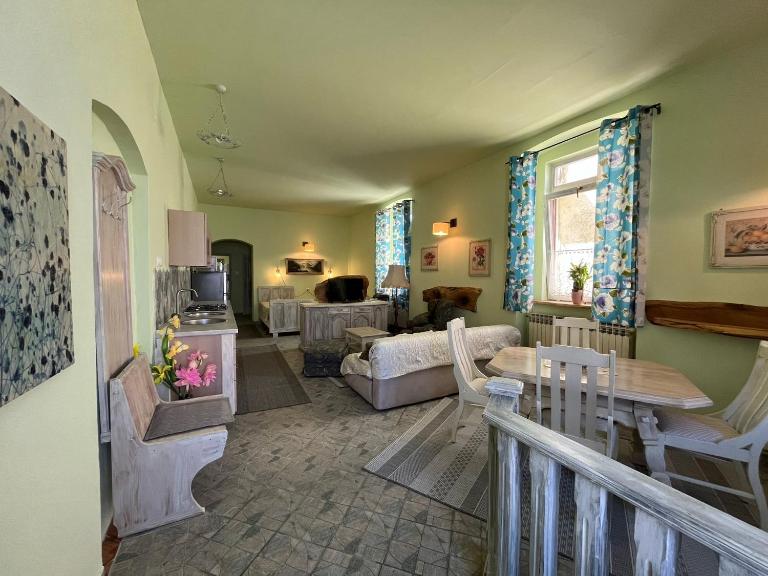 Old Lady - B&B Ogulin