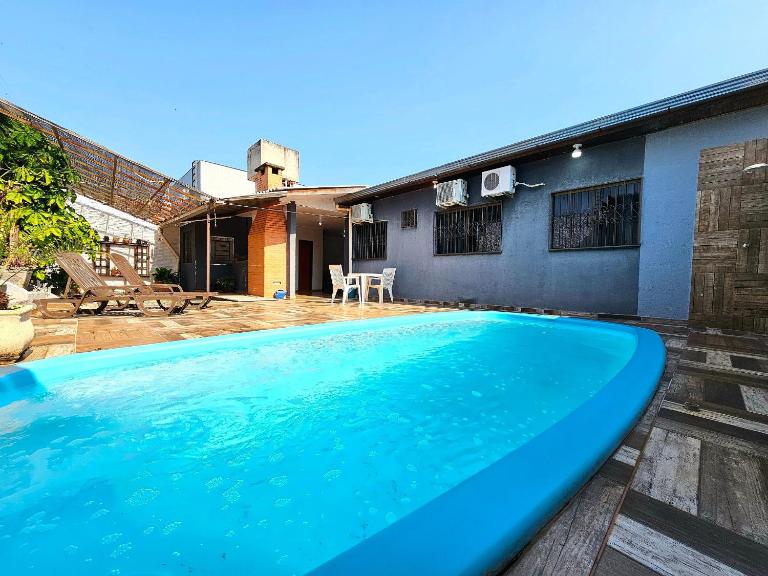 Casa 4 quartos c Piscina 20 min dos Atrativos - Bed and Breakfast Foz do Iguaçu