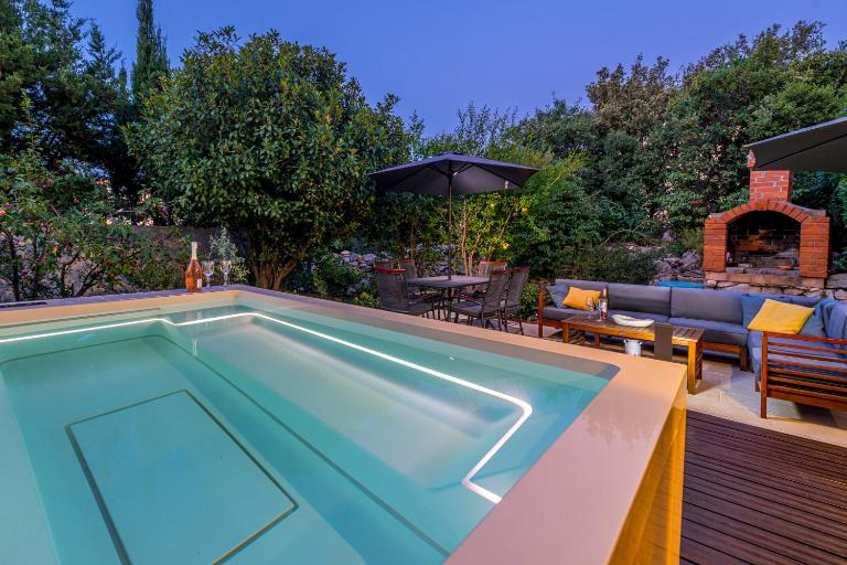 Apartment with terrace and mini pool Green Gold - Chambres d'hôtes Dubrovnik
