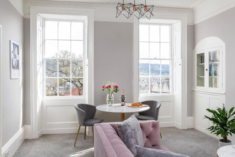 Luxury Georgian Escape, Central - Bed and Breakfast Bath