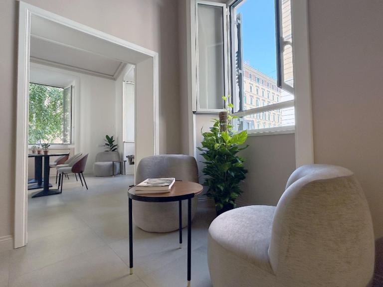 Astom Suites - Bed and Breakfast Rome