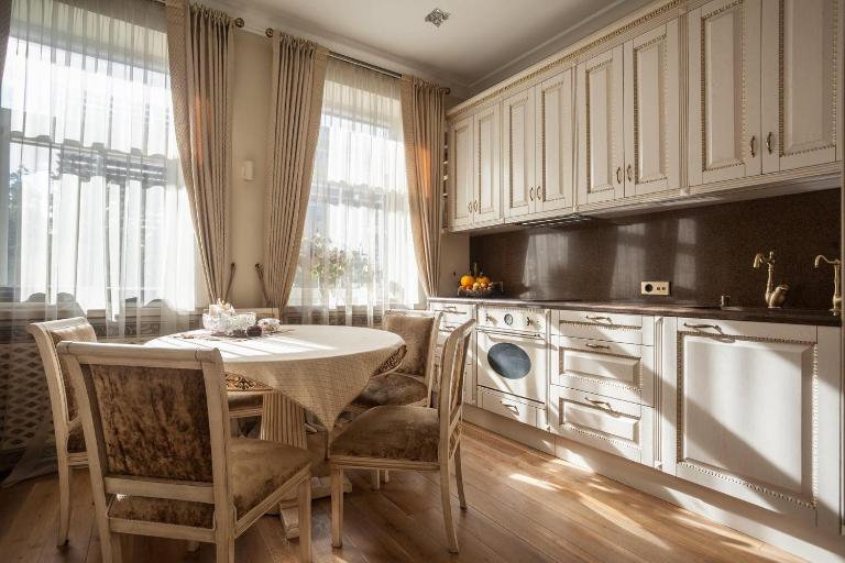 Boutique Classic Apartment in Kaunas Center - Bed and Breakfast Kaunas