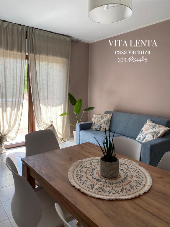 VITA LENTA- Casa Vacanze - Chambres d'hôtes Cerratina